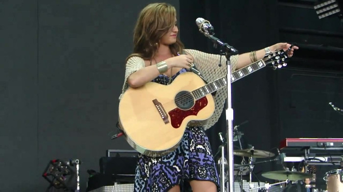 Demi Lovato Stop The World Soundcheck Tampa {HD} 0410