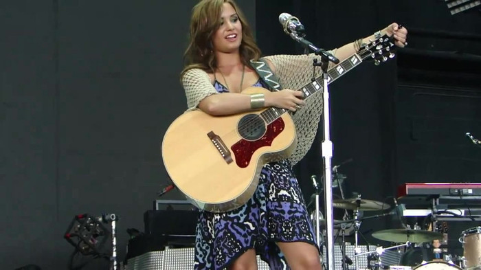 Demi Lovato Stop The World Soundcheck Tampa {HD} 0434