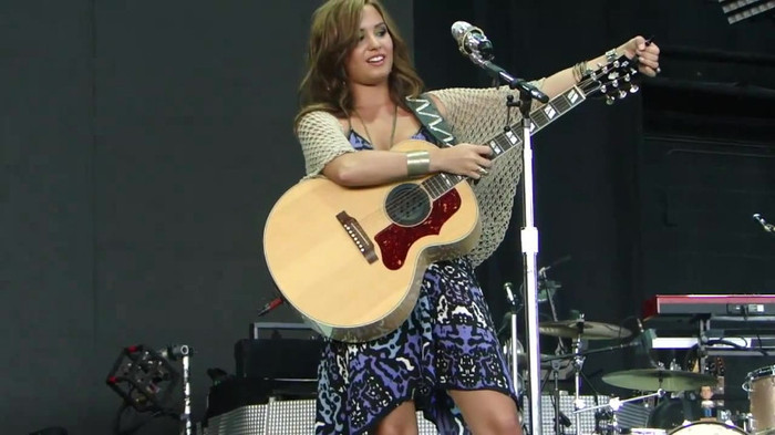 Demi Lovato Stop The World Soundcheck Tampa {HD} 0436