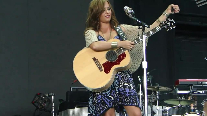 Demi Lovato Stop The World Soundcheck Tampa {HD} 0445