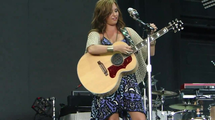 Demi Lovato Stop The World Soundcheck Tampa {HD} 0453