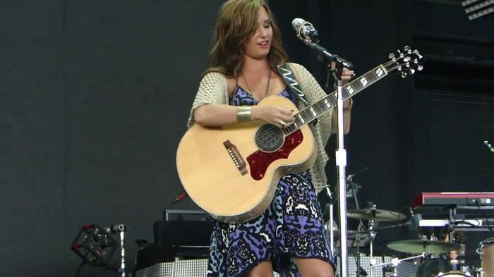 Demi Lovato Stop The World Soundcheck Tampa {HD} 0455