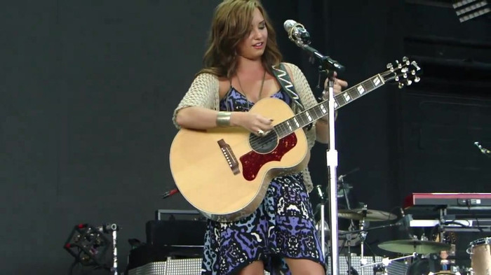 Demi Lovato Stop The World Soundcheck Tampa {HD} 0460
