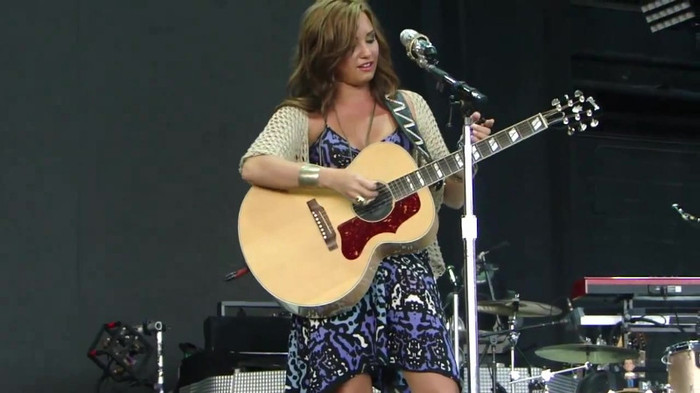 Demi Lovato Stop The World Soundcheck Tampa {HD} 0463