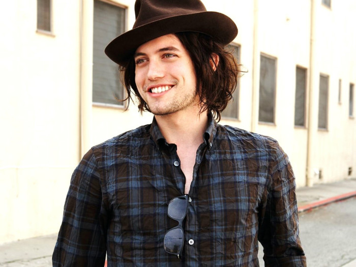 Jackson_Rathbone_01 - Jackson Rathbone