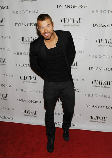 Kellan.Lutz_.Carpet_DylanGeorge_Abbot+Main - Kellan Lutz