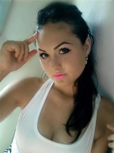 Dracoasa; Cele mai frumoase fete

le gasesti pe

Http://xat.com/fitzanebuna
