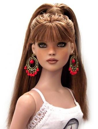 407233_261815230554967_100001794753315_604522_438901274_n - barbie