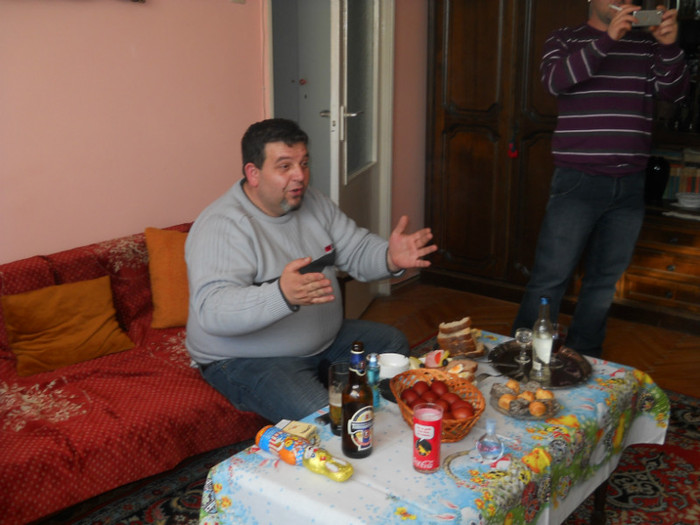 termină..că-mi spargi timpanele - de Paste