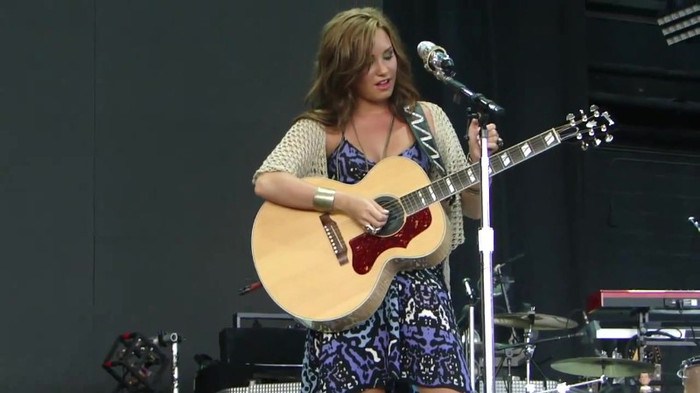 Demi Lovato Stop The World Soundcheck Tampa {HD} 0502