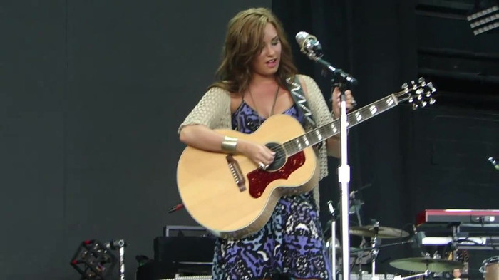 Demi Lovato Stop The World Soundcheck Tampa {HD} 0503