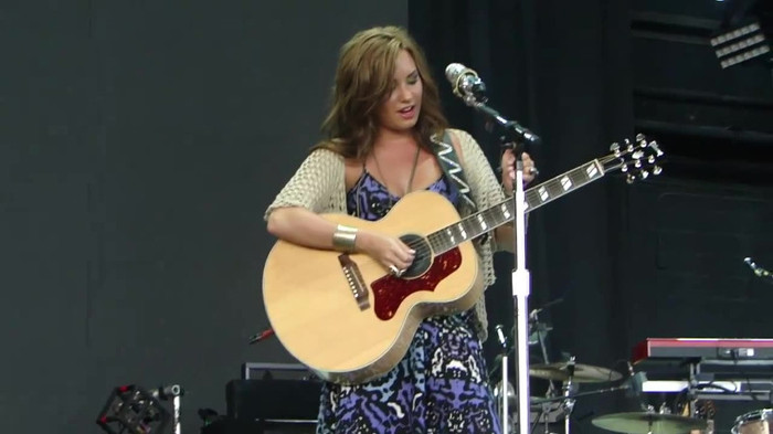 Demi Lovato Stop The World Soundcheck Tampa {HD} 0506 - Demilush - Stop The World Soundcheck Tampa Part oo1