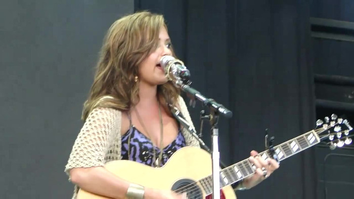 Demi Lovato Stop The World Soundcheck Tampa {HD} 1515