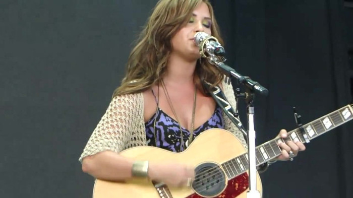 Demi Lovato Stop The World Soundcheck Tampa {HD} 1028