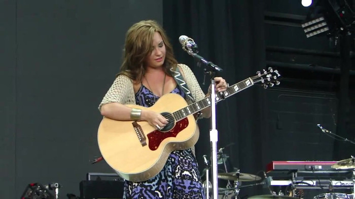 Demi Lovato Stop The World Soundcheck Tampa {HD} 0536