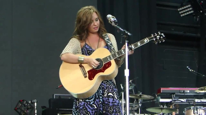 Demi Lovato Stop The World Soundcheck Tampa {HD} 0554 - Demilush - Stop The World Soundcheck Tampa Part oo1