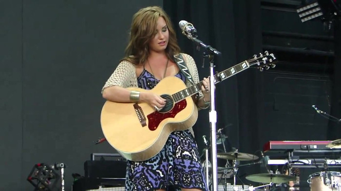 Demi Lovato Stop The World Soundcheck Tampa {HD} 0564