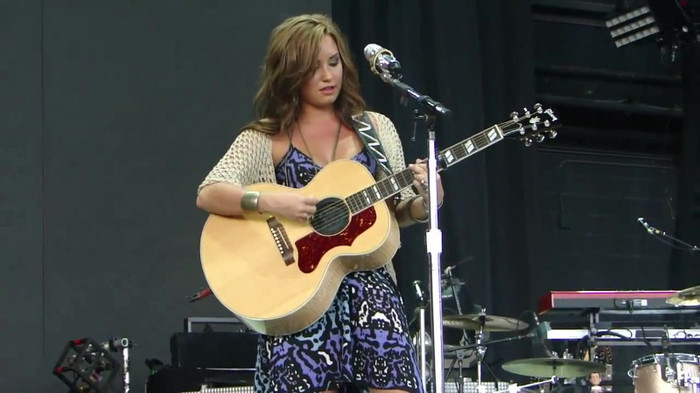 Demi Lovato Stop The World Soundcheck Tampa {HD} 0574 - Demilush - Stop The World Soundcheck Tampa Part oo1
