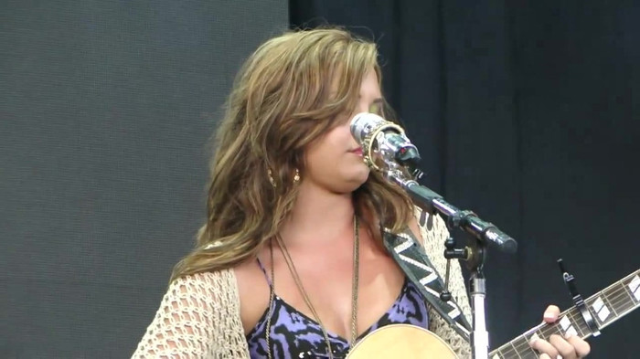 Demi Lovato Stop The World Soundcheck Tampa {HD} 1074