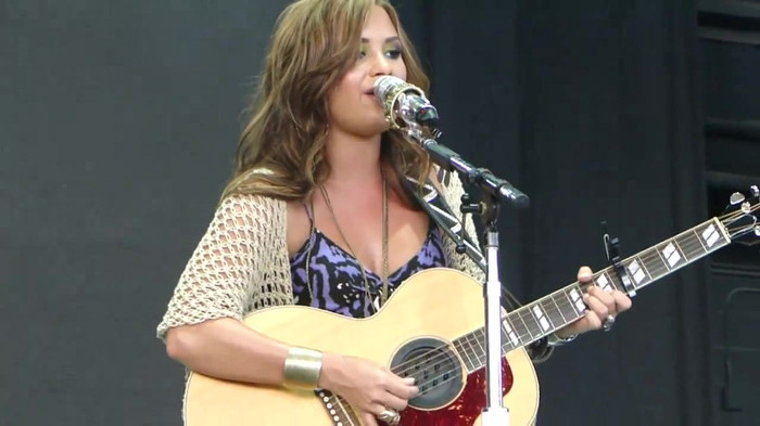 Demi Lovato Stop The World Soundcheck Tampa {HD} 1559 - Demilush - Stop The World Soundcheck Tampa Part oo3