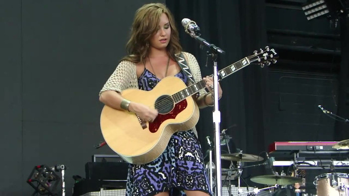 Demi Lovato Stop The World Soundcheck Tampa {HD} 0587 - Demilush - Stop The World Soundcheck Tampa Part oo1