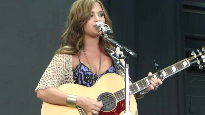Demi Lovato Stop The World Soundcheck Tampa {HD} 1578 Demi Lovato Stop The World Soundcheck Tampa {HD} 1578