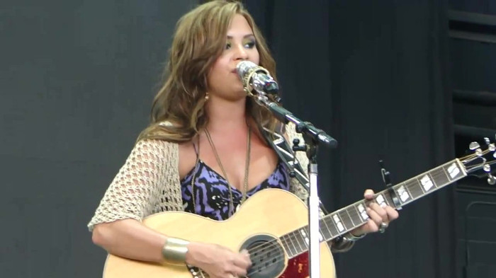 Demi Lovato Stop The World Soundcheck Tampa {HD} 1584 Demi Lovato Stop The World Soundcheck Tampa {HD} 1584