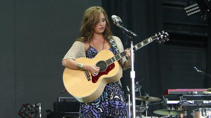 Demi Lovato Stop The World Soundcheck Tampa {HD} 0604