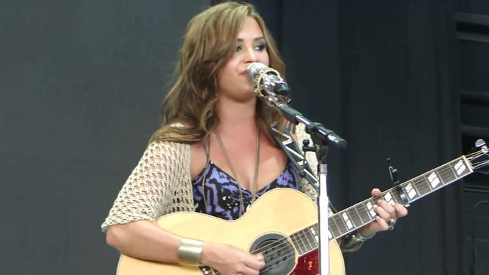 Demi Lovato Stop The World Soundcheck Tampa {HD} 1591 Demi Lovato Stop The World Soundcheck Tampa {HD} 1591