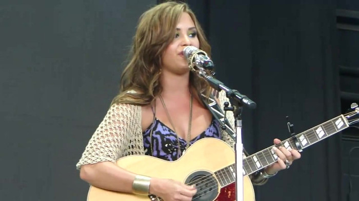 Demi Lovato Stop The World Soundcheck Tampa {HD} 1593 Demi Lovato Stop The World Soundcheck Tampa {HD} 1593