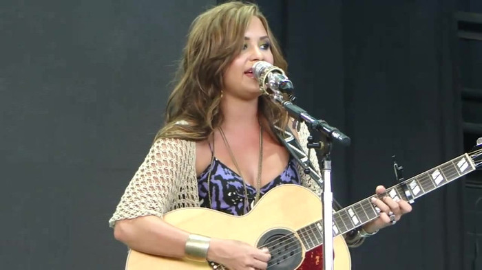 Demi Lovato Stop The World Soundcheck Tampa {HD} 1599 Demi Lovato Stop The World Soundcheck Tampa {HD} 1599