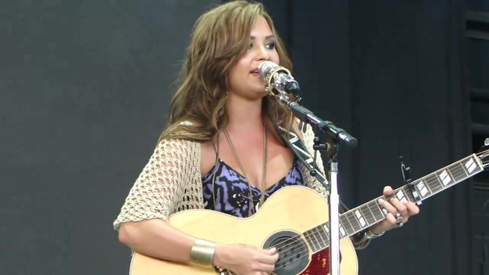 Demi Lovato Stop The World Soundcheck Tampa {HD} 1601 Demi Lovato Stop The World Soundcheck Tampa {HD} 1601