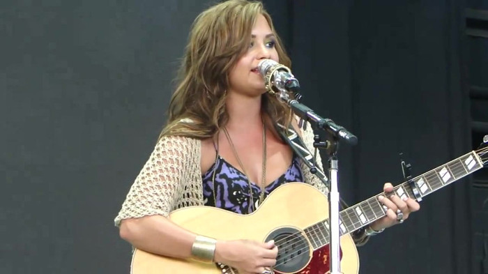 Demi Lovato Stop The World Soundcheck Tampa {HD} 1603 Demi Lovato Stop The World Soundcheck Tampa {HD} 1603