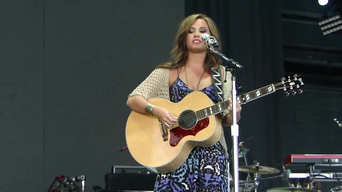 Demi Lovato Stop The World Soundcheck Tampa {HD} 0641
