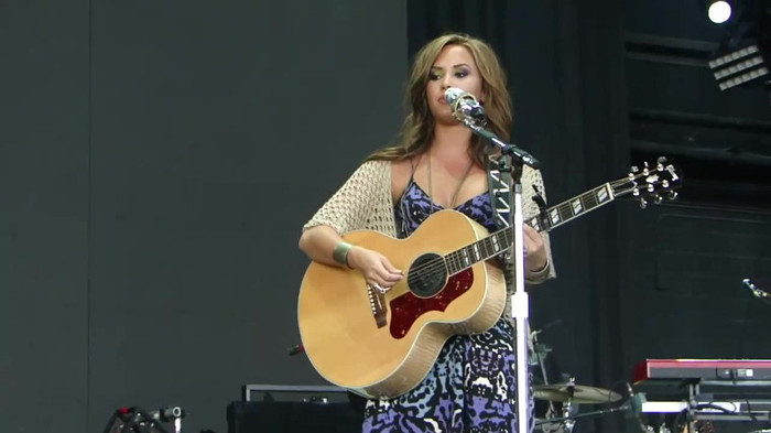 Demi Lovato Stop The World Soundcheck Tampa {HD} 0648