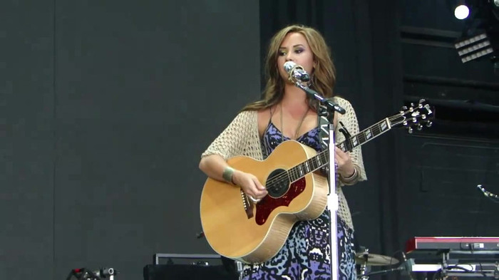 Demi Lovato Stop The World Soundcheck Tampa {HD} 0653