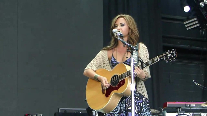 Demi Lovato Stop The World Soundcheck Tampa {HD} 0669