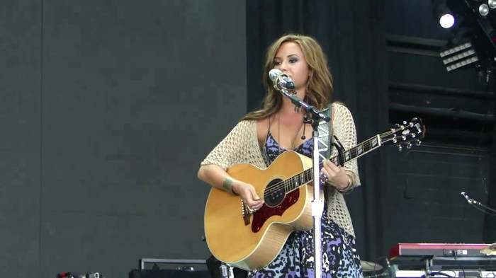 Demi Lovato Stop The World Soundcheck Tampa {HD} 0670