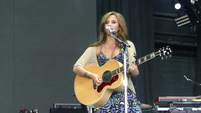 Demi Lovato Stop The World Soundcheck Tampa {HD} 0681