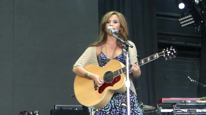 Demi Lovato Stop The World Soundcheck Tampa {HD} 0683