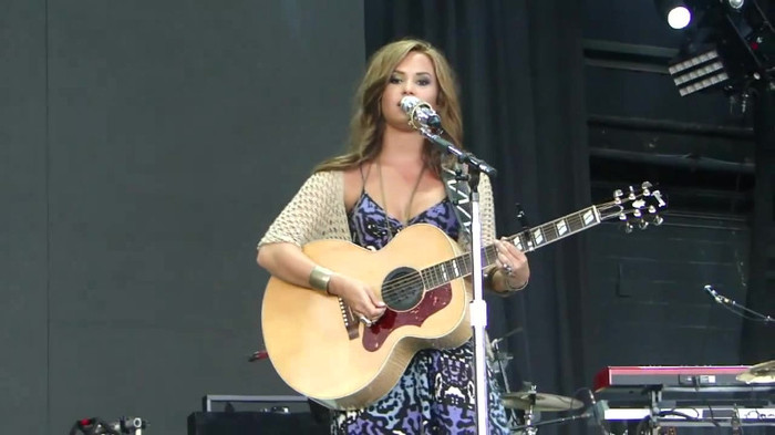 Demi Lovato Stop The World Soundcheck Tampa {HD} 0688