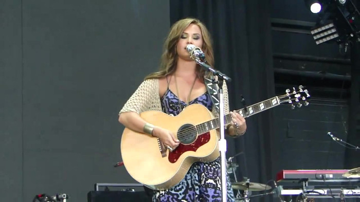 Demi Lovato Stop The World Soundcheck Tampa {HD} 0689