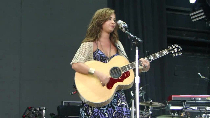 Demi Lovato Stop The World Soundcheck Tampa {HD} 0711 - Demilush - Stop The World Soundcheck Tampa Part oo1