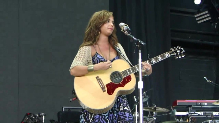 Demi Lovato Stop The World Soundcheck Tampa {HD} 0719 - Demilush - Stop The World Soundcheck Tampa Part oo1