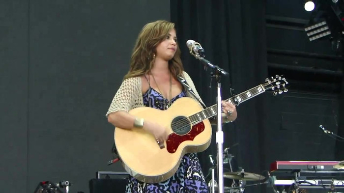 Demi Lovato Stop The World Soundcheck Tampa {HD} 0723