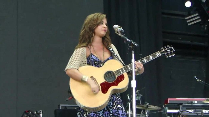 Demi Lovato Stop The World Soundcheck Tampa {HD} 0724 - Demilush - Stop The World Soundcheck Tampa Part oo1