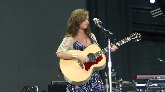 Demi Lovato Stop The World Soundcheck Tampa {HD} 0756