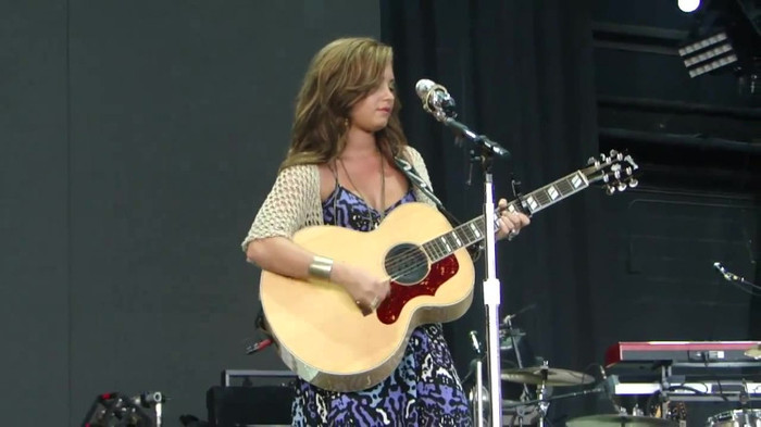 Demi Lovato Stop The World Soundcheck Tampa {HD} 0764
