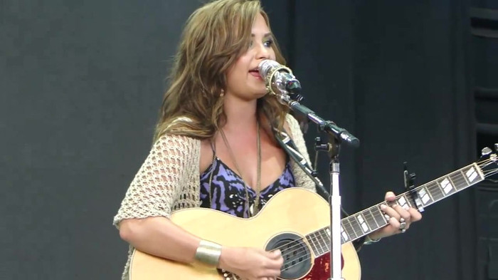 Demi Lovato Stop The World Soundcheck Tampa {HD} 1617 Demi Lovato Stop The World Soundcheck Tampa {HD} 1617