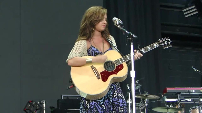 Demi Lovato Stop The World Soundcheck Tampa {HD} 0771